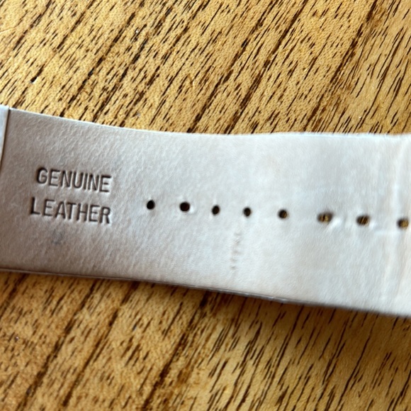 Kenneth Cole Big & Chunky Watch - Picture 9 of 14